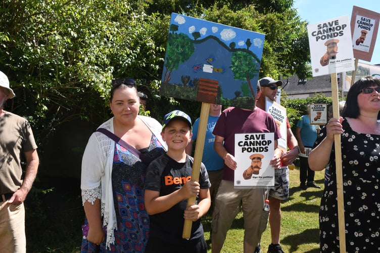 The protesters displayed placards to demonstrate their support for the campaign