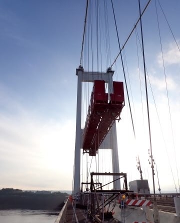 Inspection gantries will be removed from the Severn Bridge this weekend (March 17-20 2023)