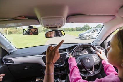 Driving instructor waiting lists leave learners in the lurch

